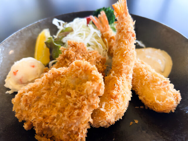 ヒレカツとエビフライランチ